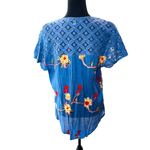 Anthropologie Fig & Flower Blue Embroidered Button Blouse M Crochet Lace Cottage - Picture 2 of 8